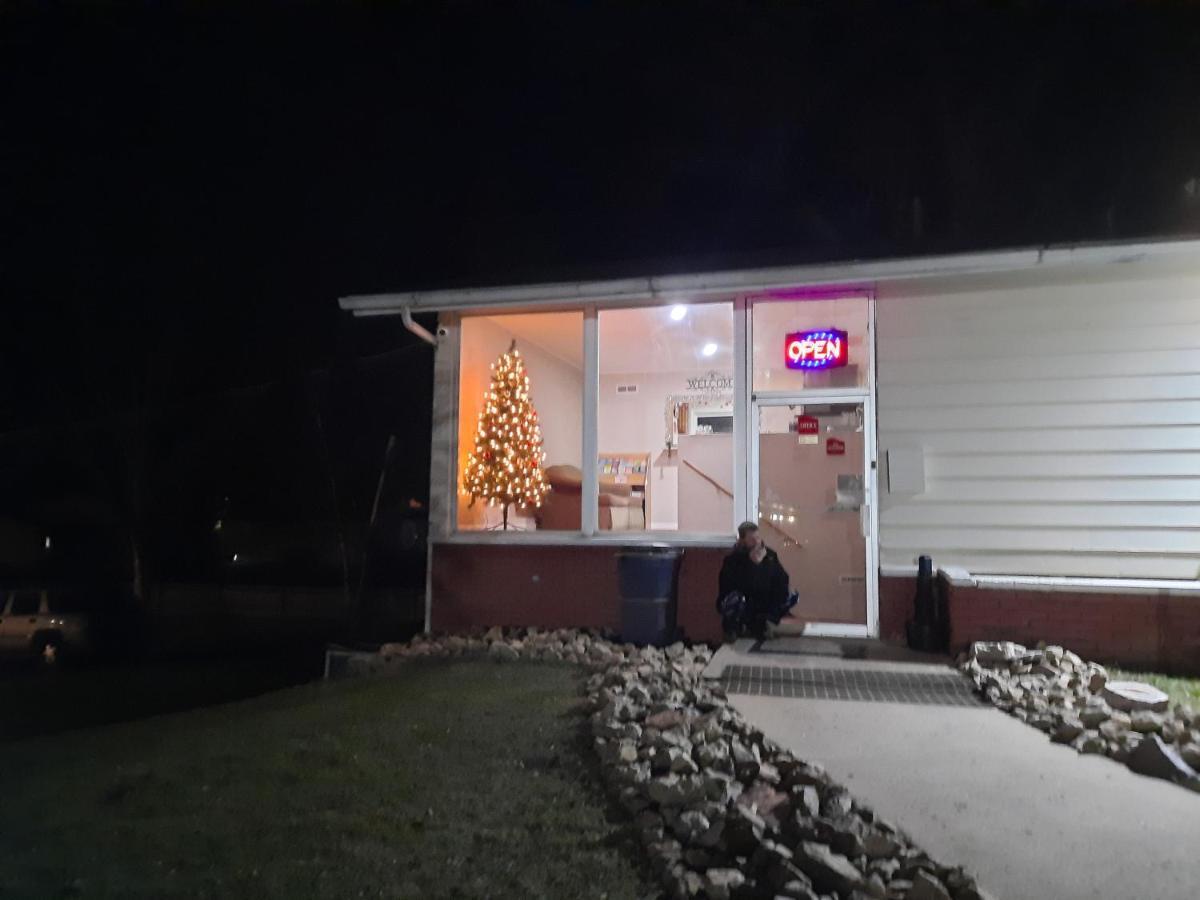 Motel Reedsburg Eksteriør billede