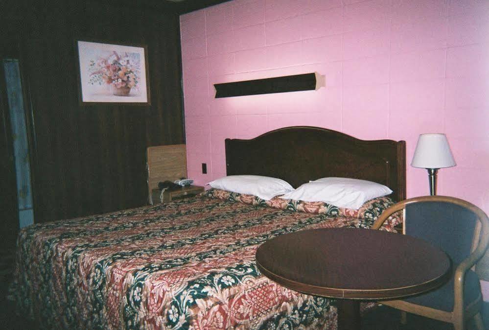 Motel Reedsburg Eksteriør billede